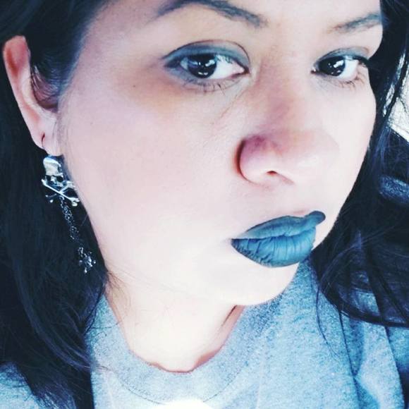 Meet your Posher, Nancy - Picture 1 of 1